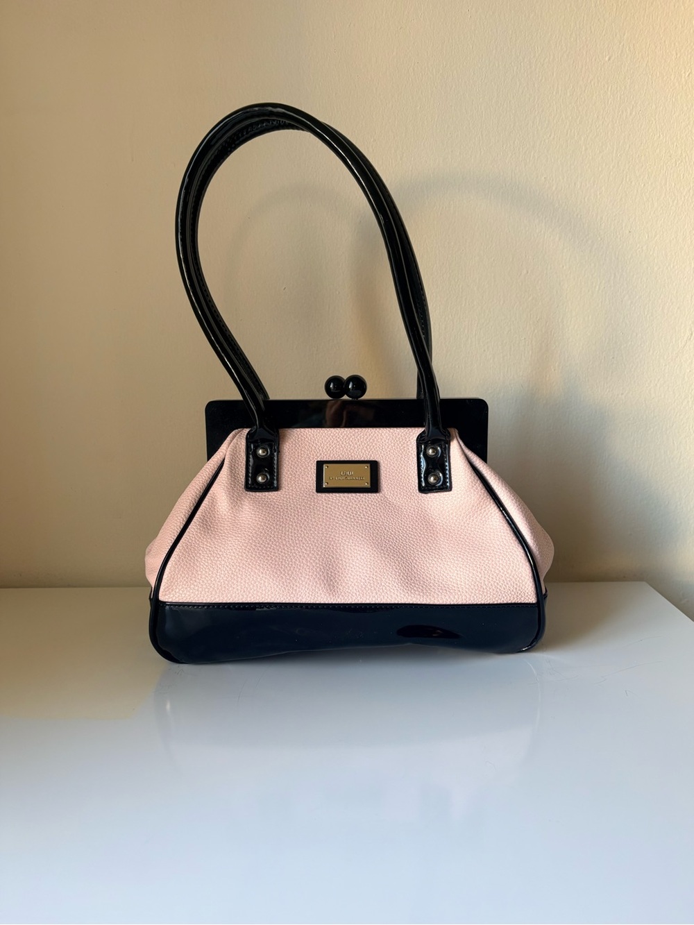 Lulu Guinness Blush Pink & Black Structured Kiss-Lock Handbag